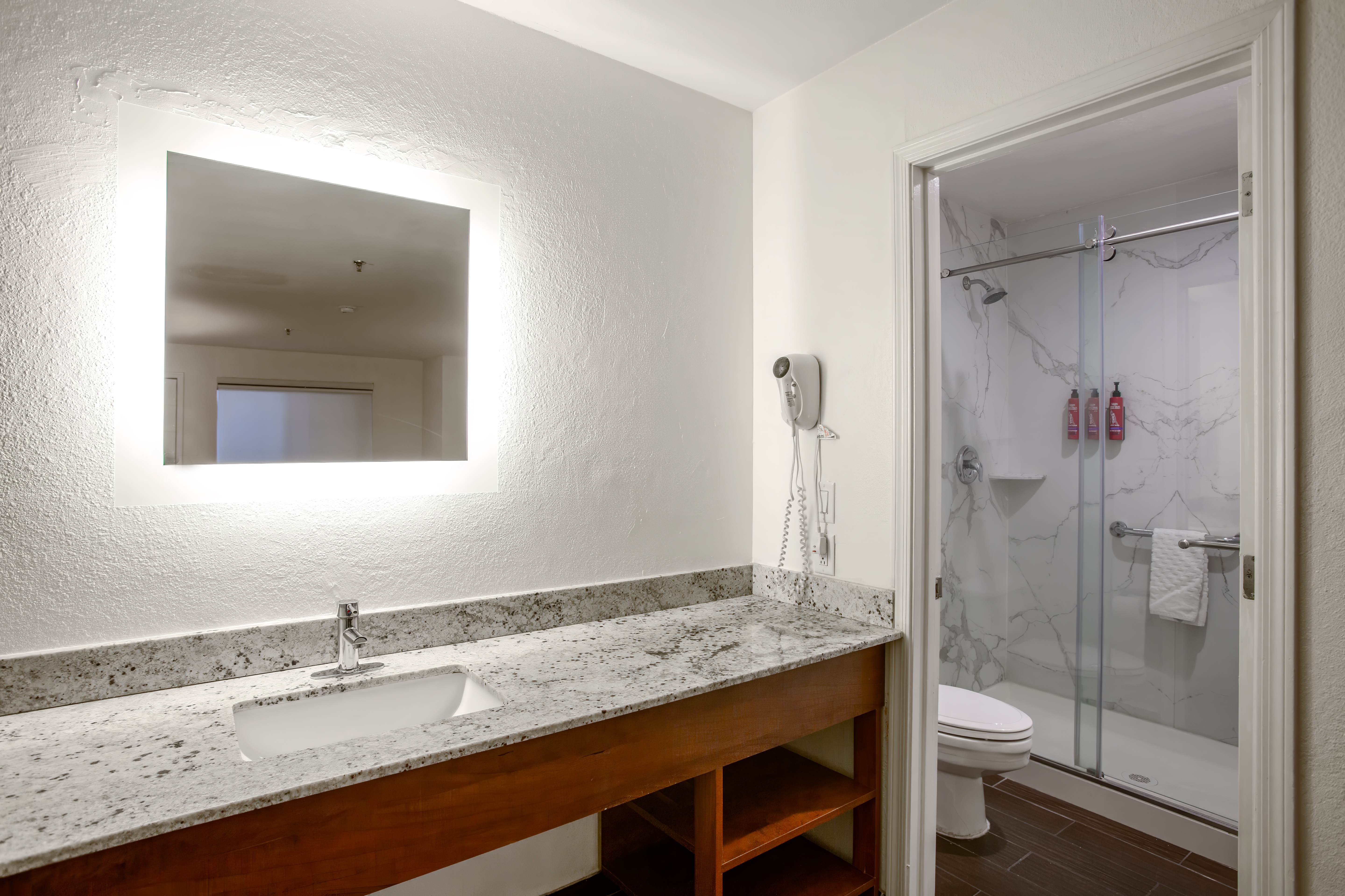 The Hotel Serene in Glendale AZ, Family Room, 2 Queen Beds